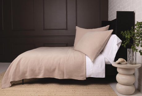 Pom Pom BILLIE - TAUPE - Q BLANKET 90" X 90"
